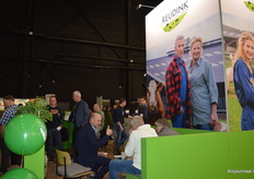 Wilfred Jonkman in gesprek bij Reudink Biologische Voeders.